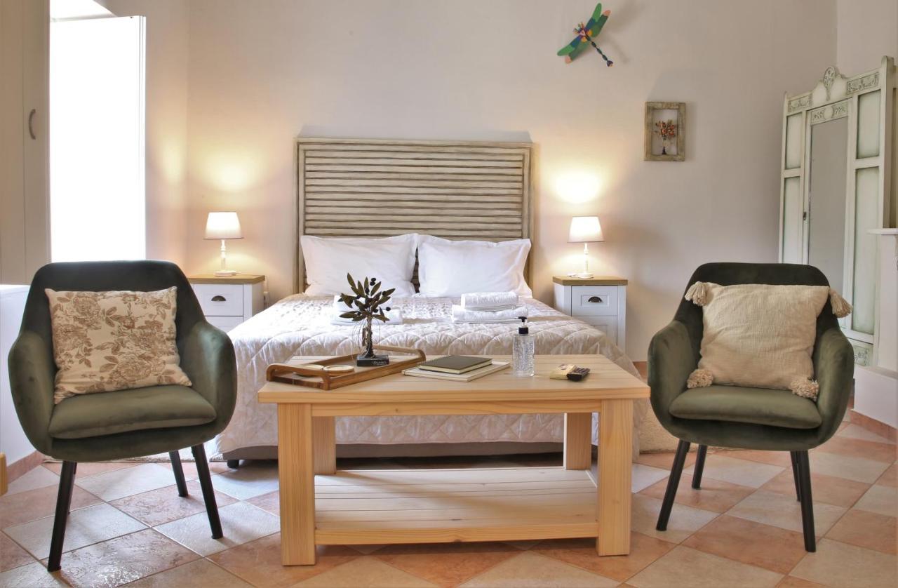 For4 Seasons Home 2 - By Avelink Spata  Ngoại thất bức ảnh